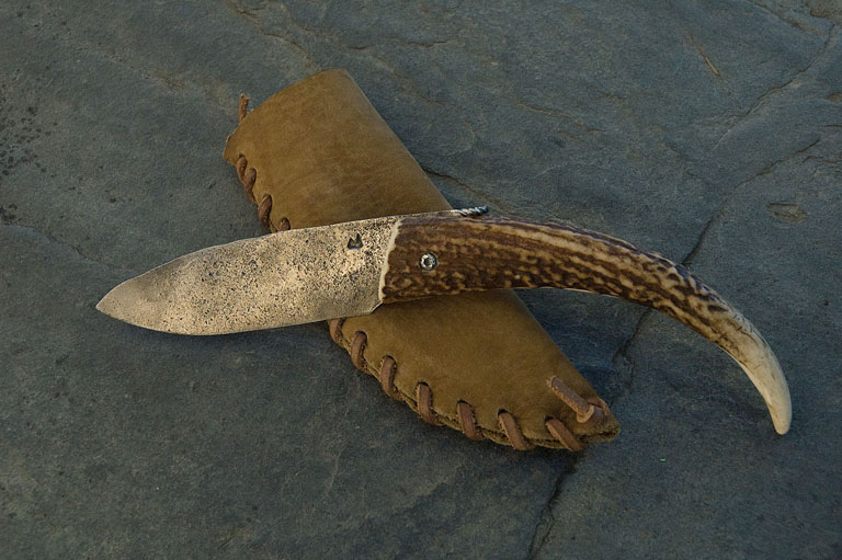 Couteau de poche manche en bois de cerf